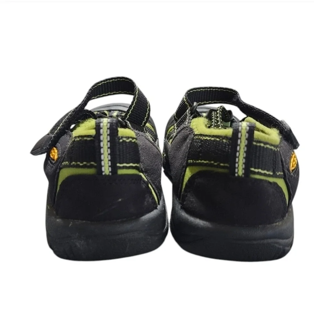 Keen Newport H2 Sandals Youth Size 2 Black Green Waterproof Hiking Shoes